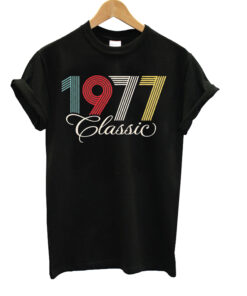 1977 Classic T-Shirt